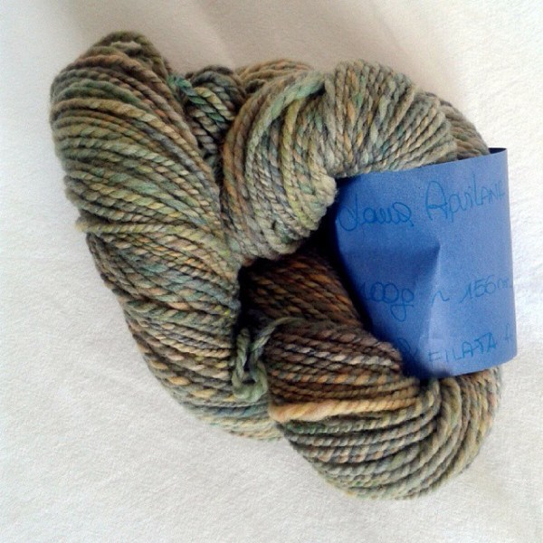 Aquilana tinta e filata a mano