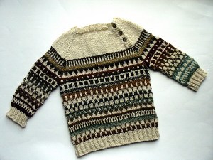 Rabbittsmile ha arredato il suo raglan di motivi stranded