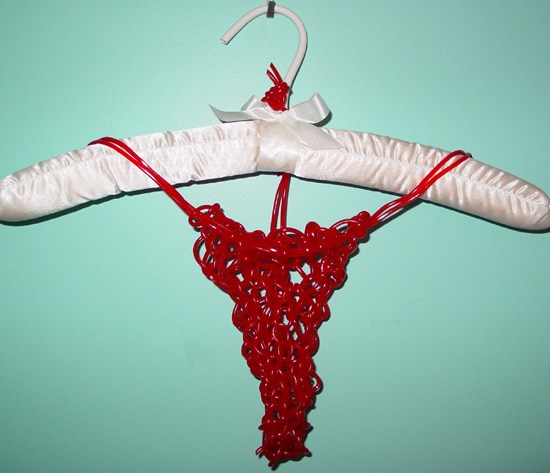 Il perizoma creato da Dawn Payne per Knitty