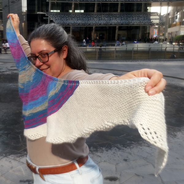 Chworktap è uno scialle a mezzaluna piuttosto lungo...