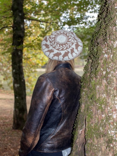 La cana Quasi corre tutto attorno al mo basco